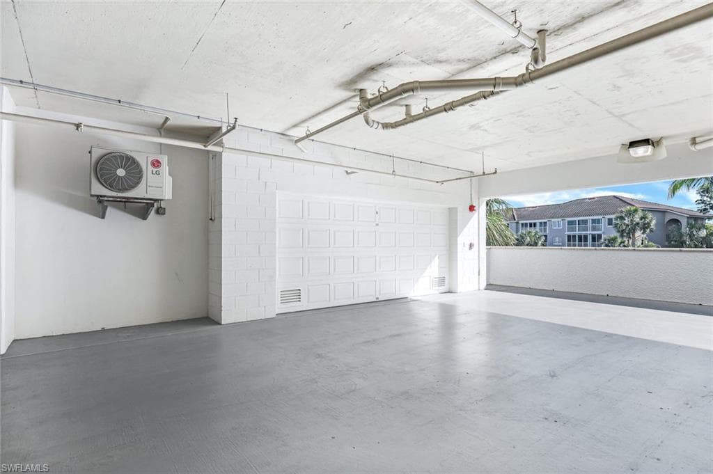 410 Flagship Dr Ph06, Naples, FL 34108-17