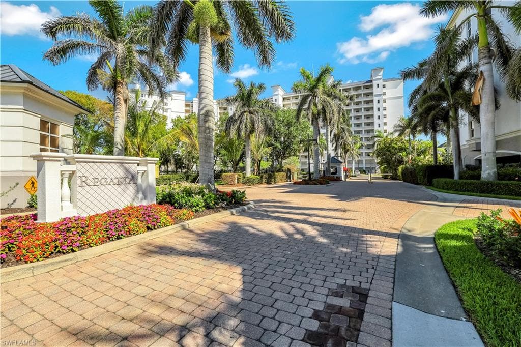 410 Flagship Dr Ph06, Naples, FL 34108-20