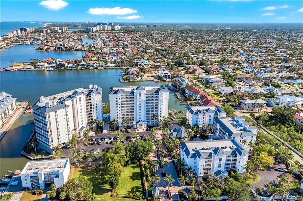 410 Flagship Dr Ph06, Naples, FL 34108-31