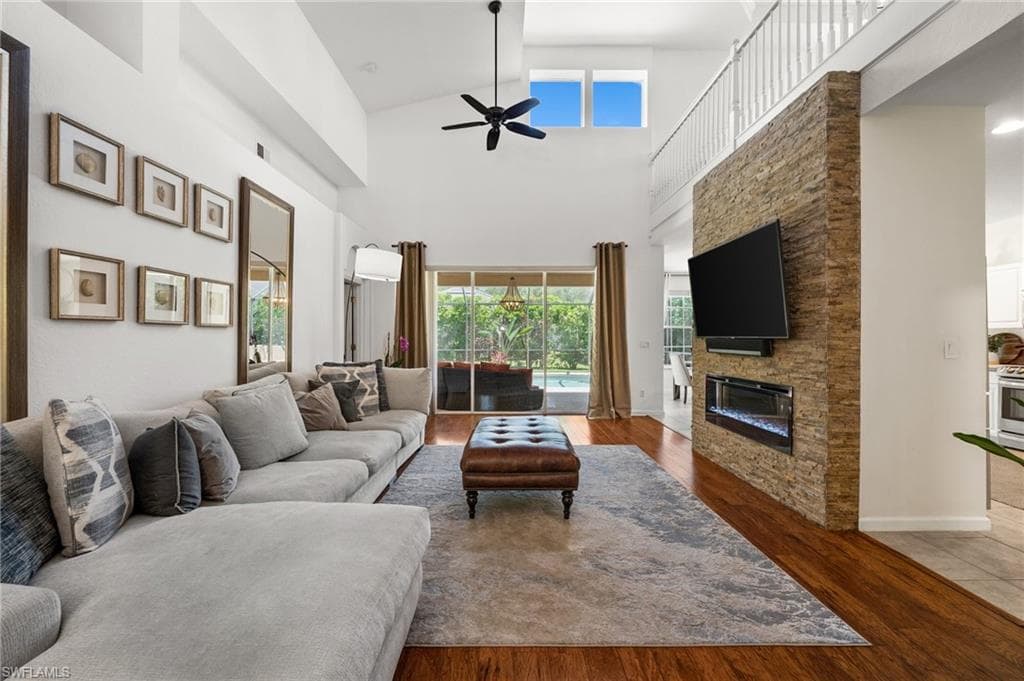 6996 Burnt Sienna Cir, Naples, FL 34109-8