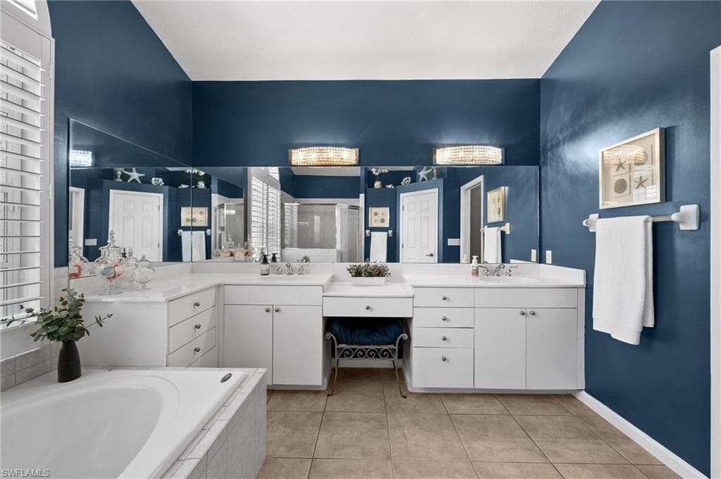 6996 Burnt Sienna Cir, Naples, FL 34109-25