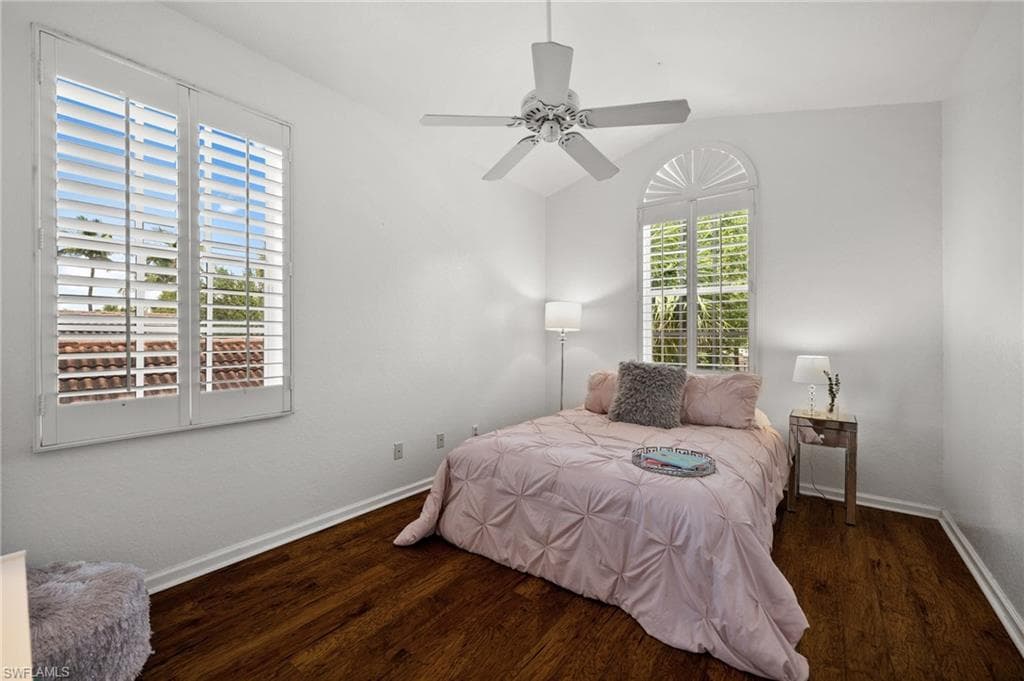 6996 Burnt Sienna Cir, Naples, FL 34109-32