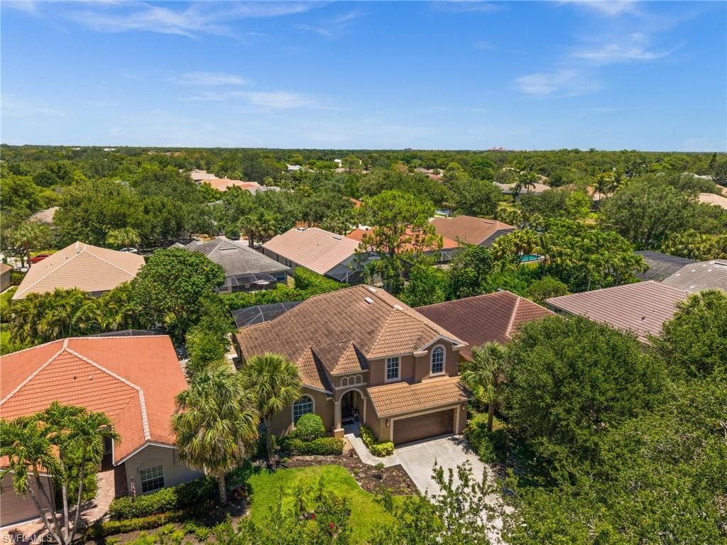 6996 Burnt Sienna Cir, Naples, FL 34109-38