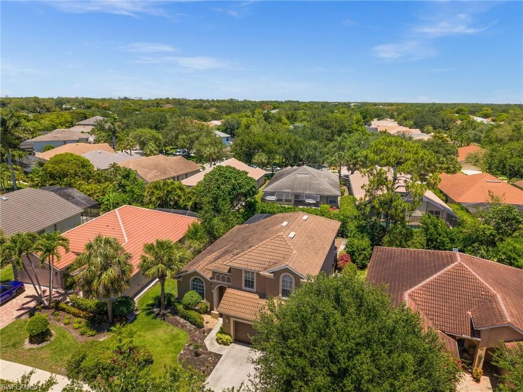 6996 Burnt Sienna Cir, Naples, FL 34109-40