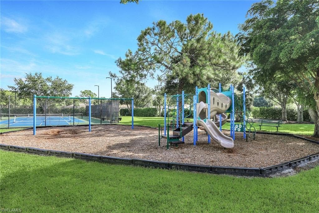 6996 Burnt Sienna Cir, Naples, FL 34109-46