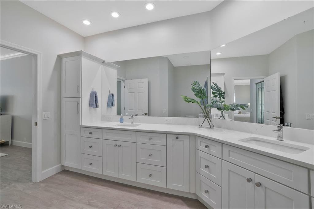 8275 Danbury Blvd 104, Naples, FL 34120-12