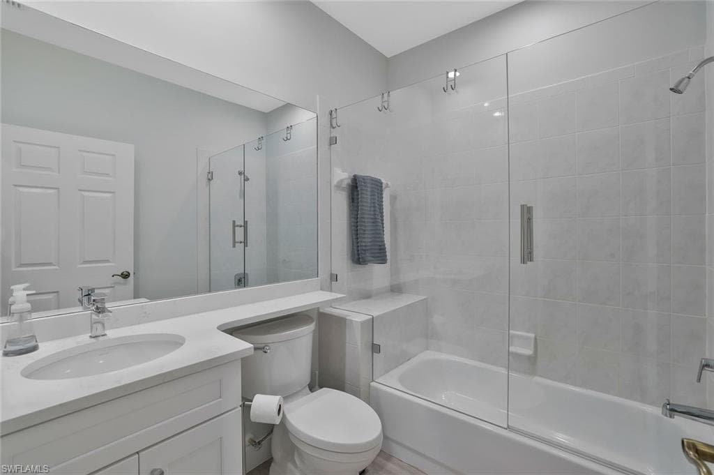 8275 Danbury Blvd 104, Naples, FL 34120-14