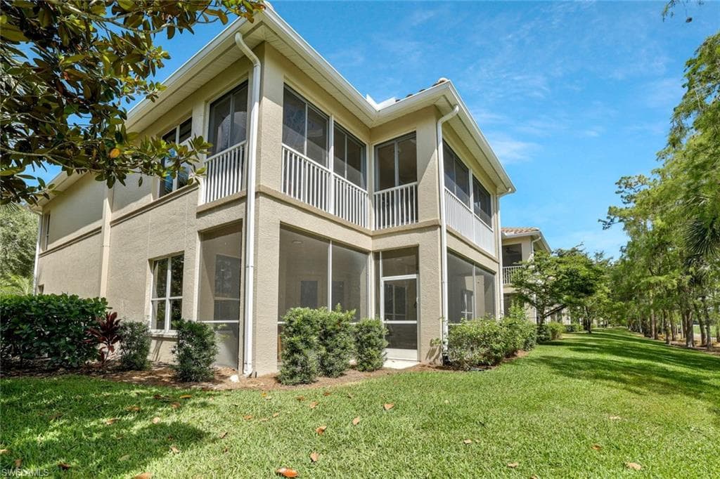 8275 Danbury Blvd 104, Naples, FL 34120-18