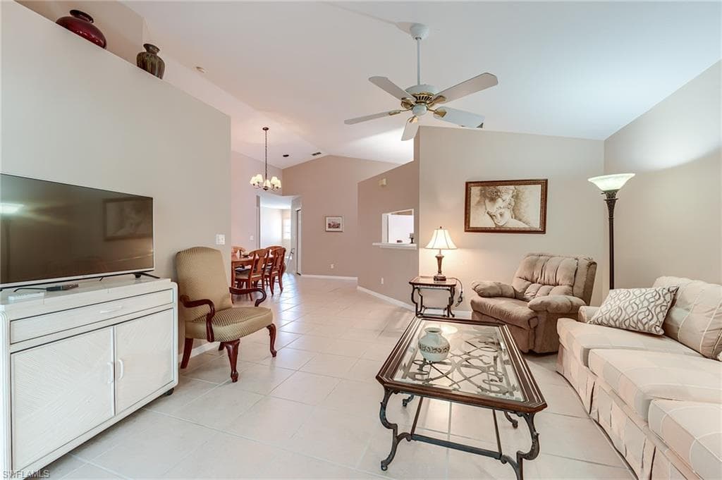 3775 Fieldstone Blvd 104, Naples, FL 34109-11