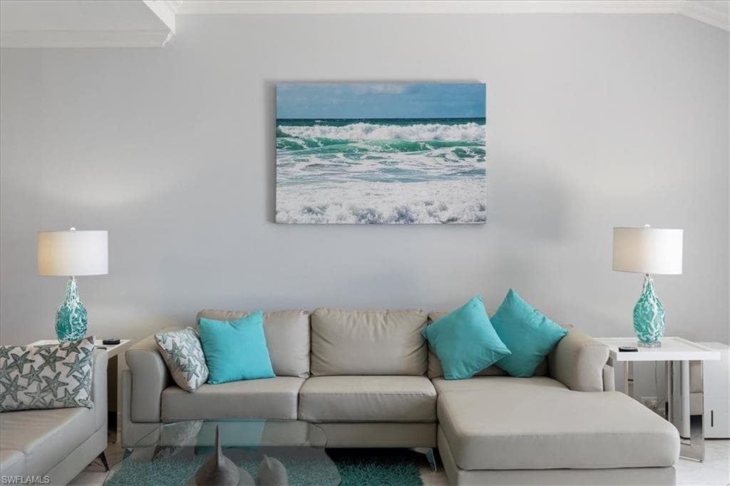 311 La Peninsula Blvd 311, Naples, FL 34113-15