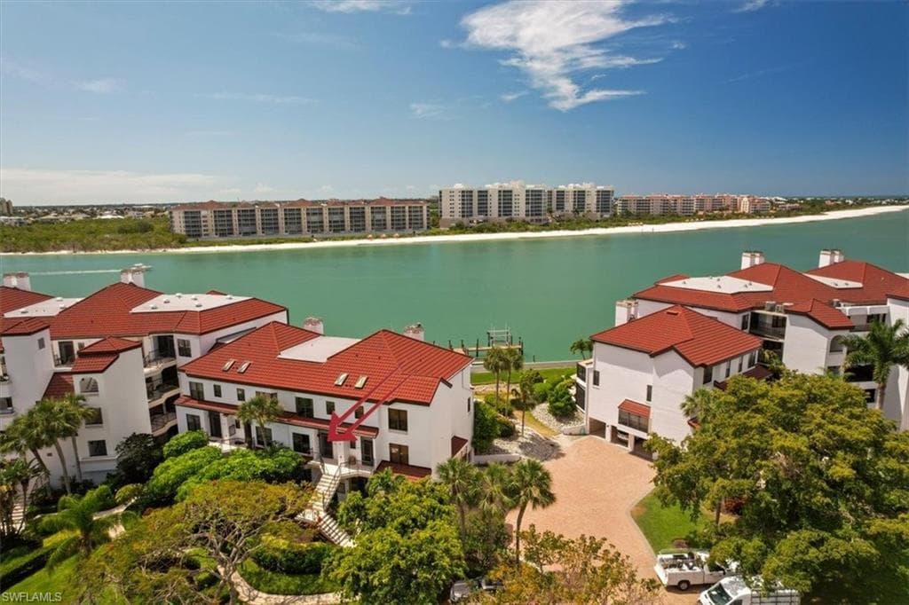 311 La Peninsula Blvd 311, Naples, FL 34113-1
