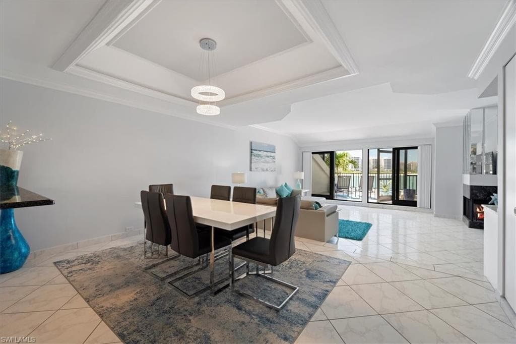 311 La Peninsula Blvd 311, Naples, FL 34113-21