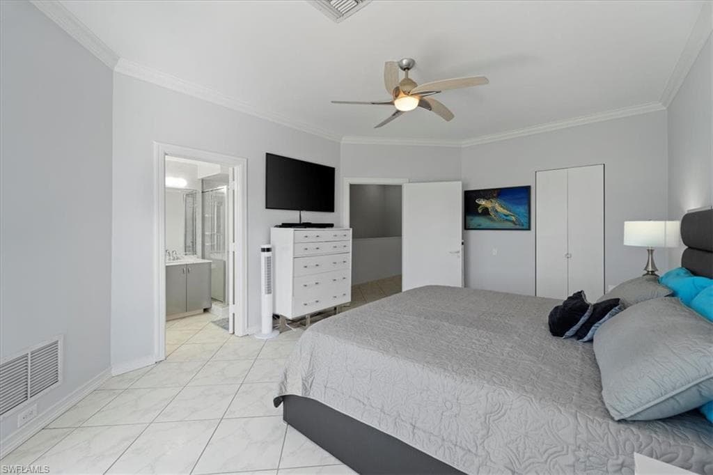 311 La Peninsula Blvd 311, Naples, FL 34113-28