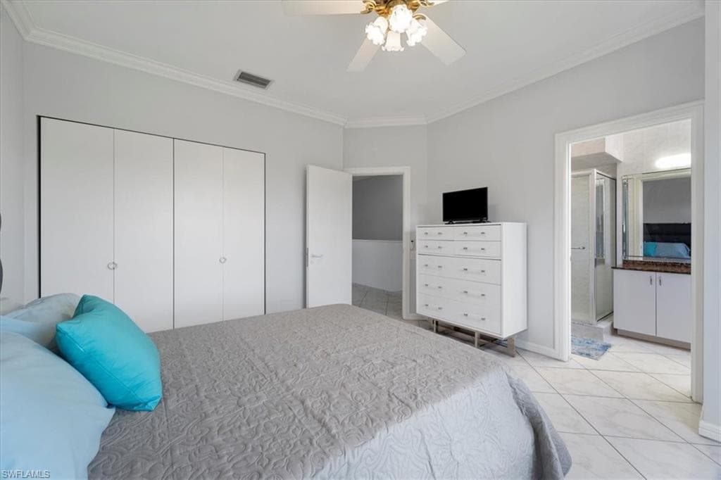 311 La Peninsula Blvd 311, Naples, FL 34113-35