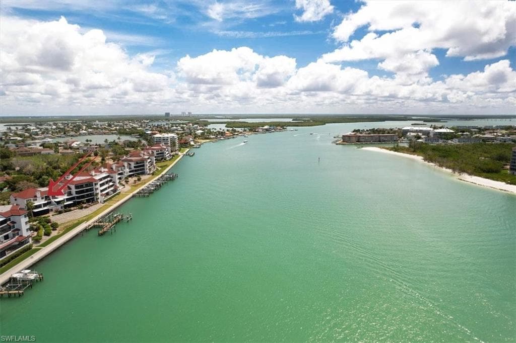 311 La Peninsula Blvd 311, Naples, FL 34113-7