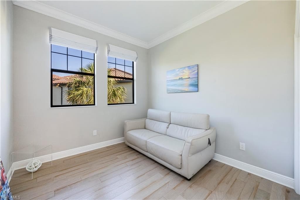 15102 Palmer Lake Cir 201, Naples, FL 34109-11