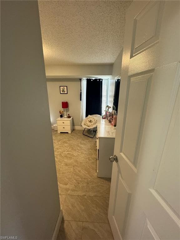 4706 25th Ave SW, Naples, FL 34116-17