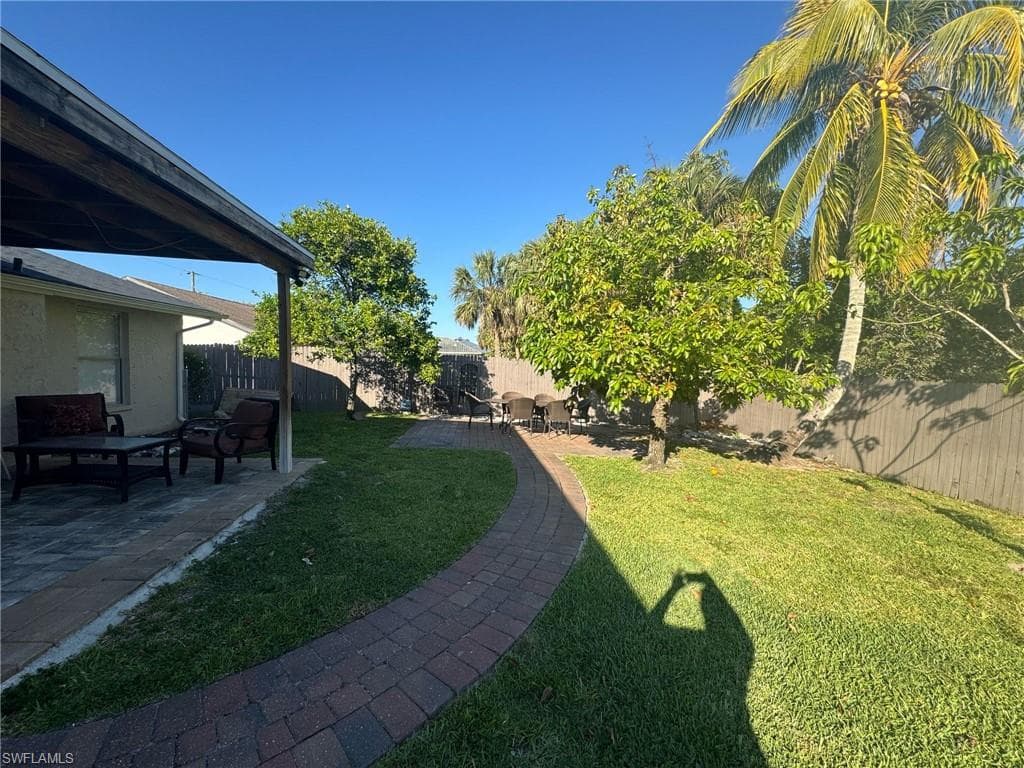 4706 25th Ave SW, Naples, FL 34116-34