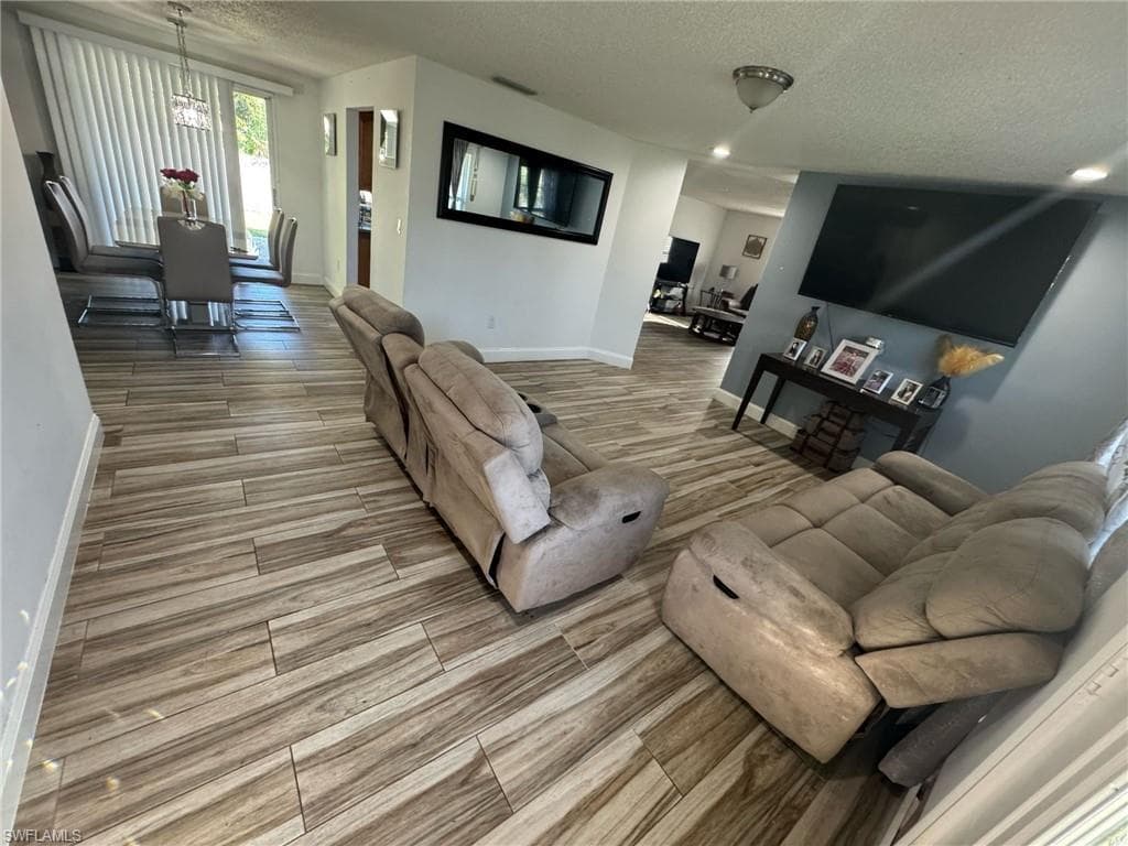 4706 25th Ave SW, Naples, FL 34116-4