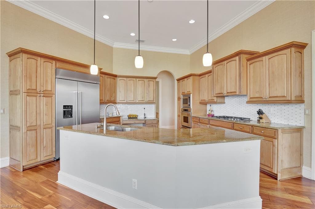 1380 Marlin Dr, Naples, FL 34102-10