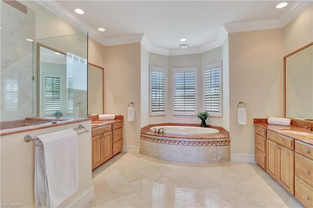 1380 Marlin Dr, Naples, FL 34102-19