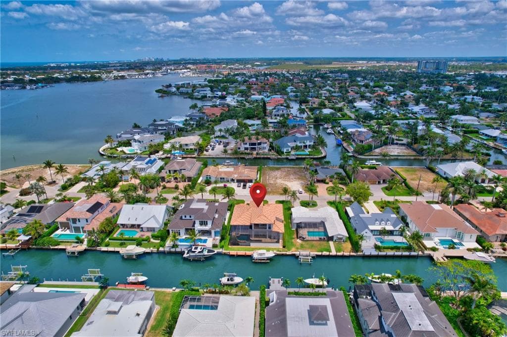 1380 Marlin Dr, Naples, FL 34102-45