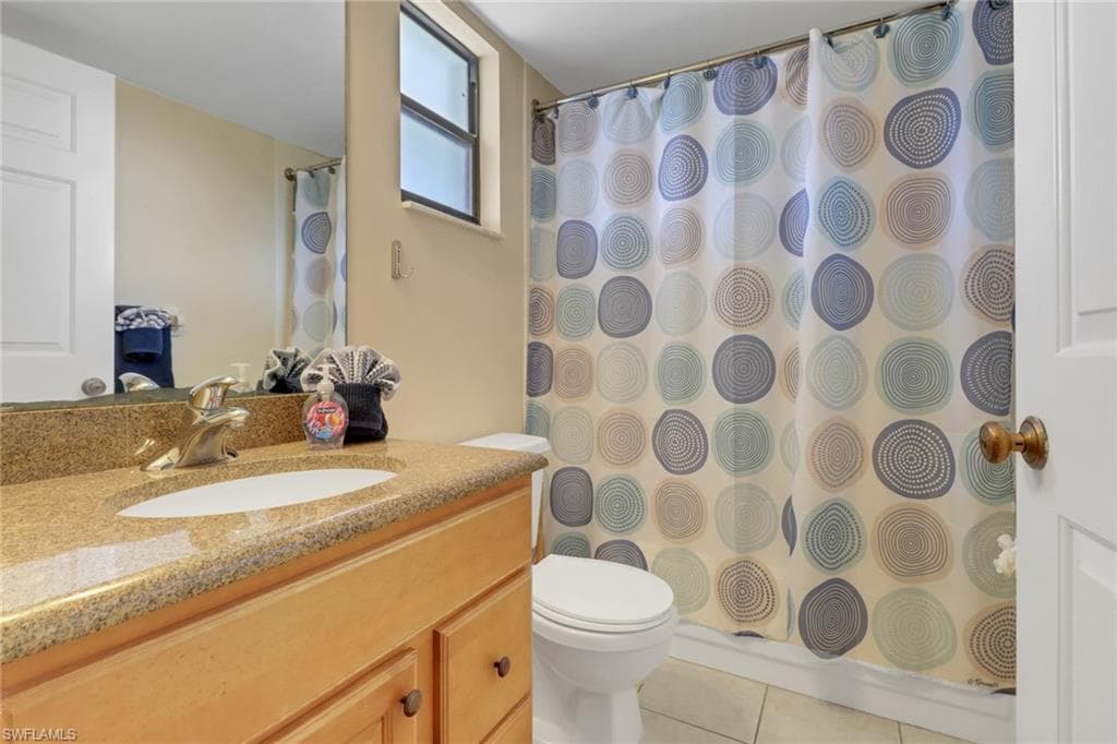 600 Neapolitan Way 345, Naples, FL 34103-22