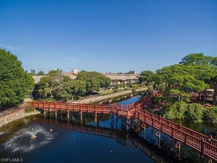 600 Neapolitan Way 345, Naples, FL 34103-36