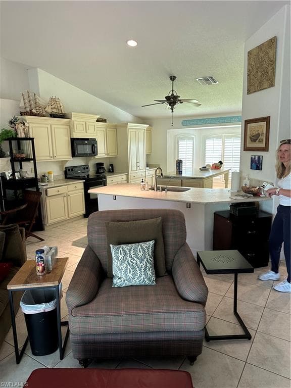 6501 Fawn Ln, Naples, FL 34120-4