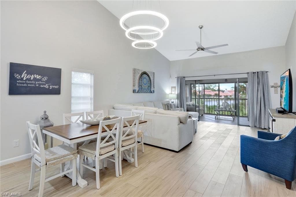 15400 Cedarwood Ln 1-201, Naples, FL 34110-9