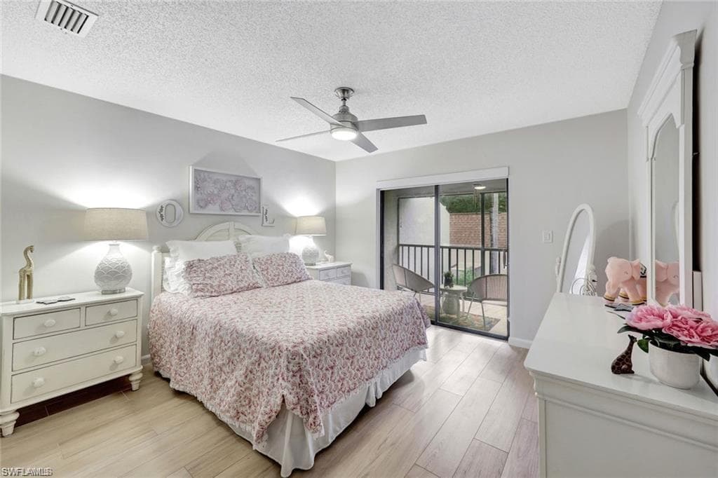 15400 Cedarwood Ln 1-201, Naples, FL 34110-14