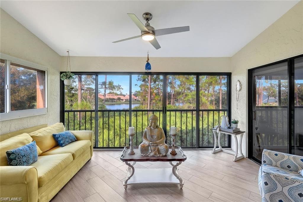 15400 Cedarwood Ln 1-201, Naples, FL 34110-16