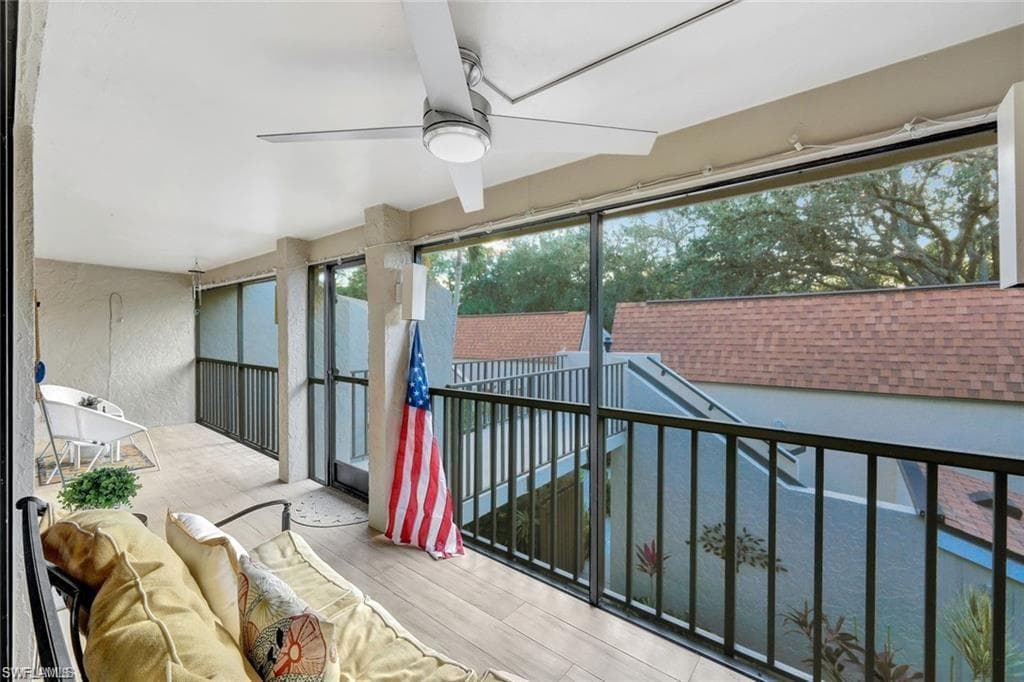 15400 Cedarwood Ln 1-201, Naples, FL 34110-6
