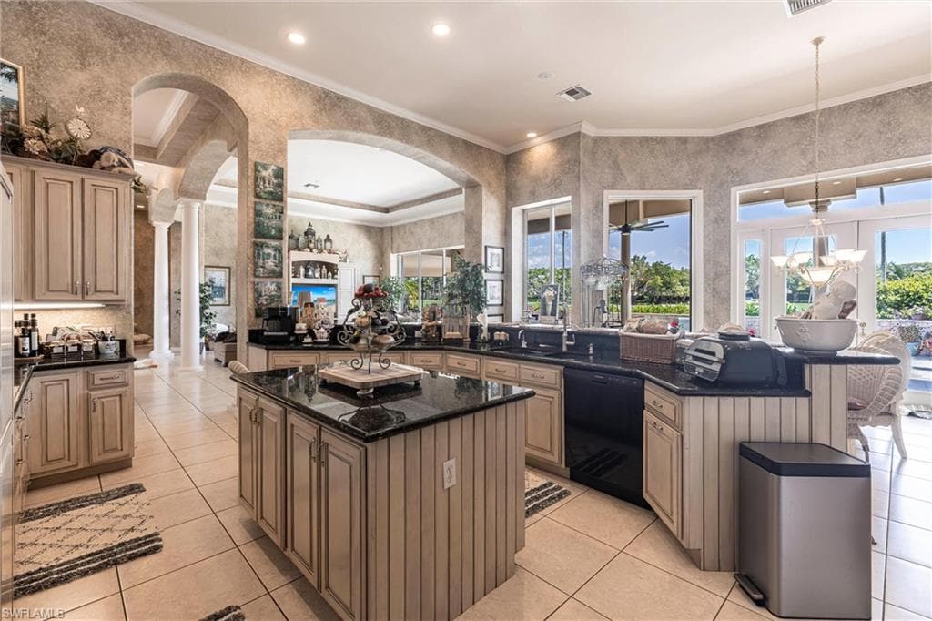 2339 Alexander Palm Dr, Naples, FL 34105-27