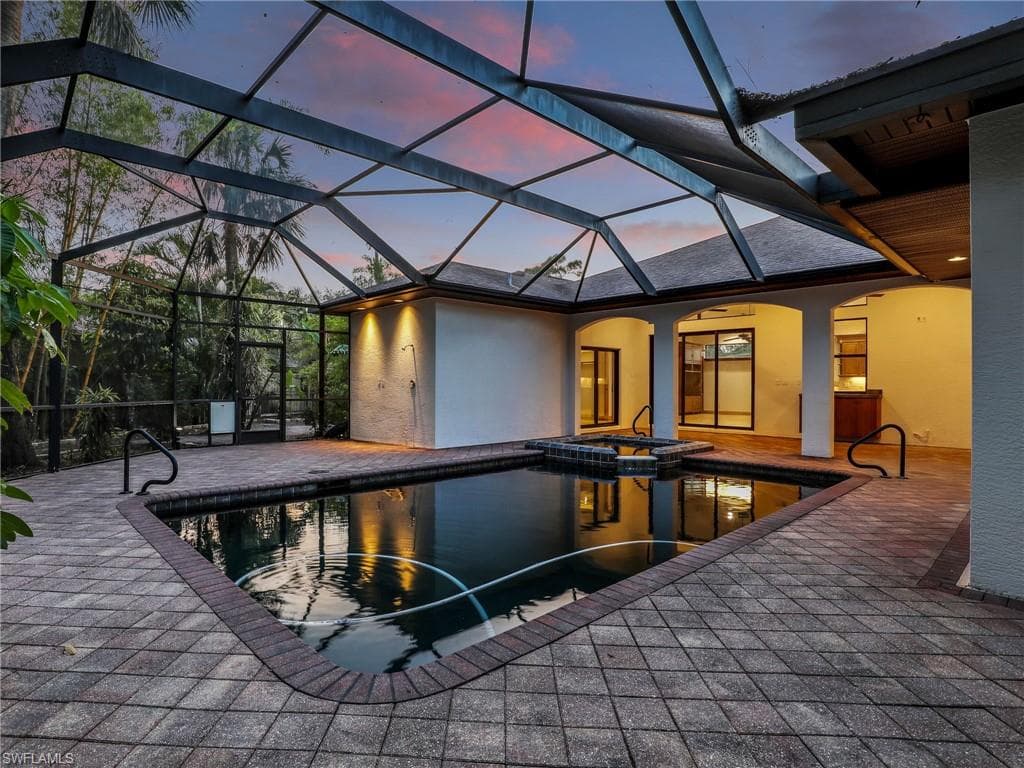 27338 Elwood Dr, Bonita Springs, FL 34135-9