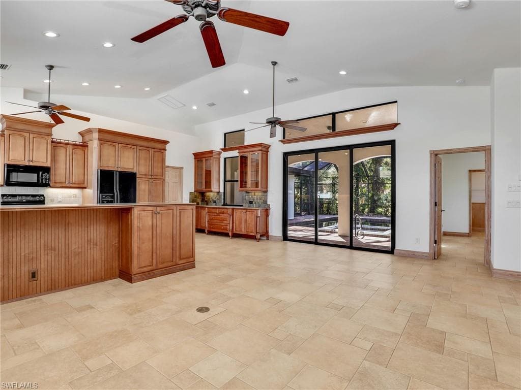 27338 Elwood Dr, Bonita Springs, FL 34135-17