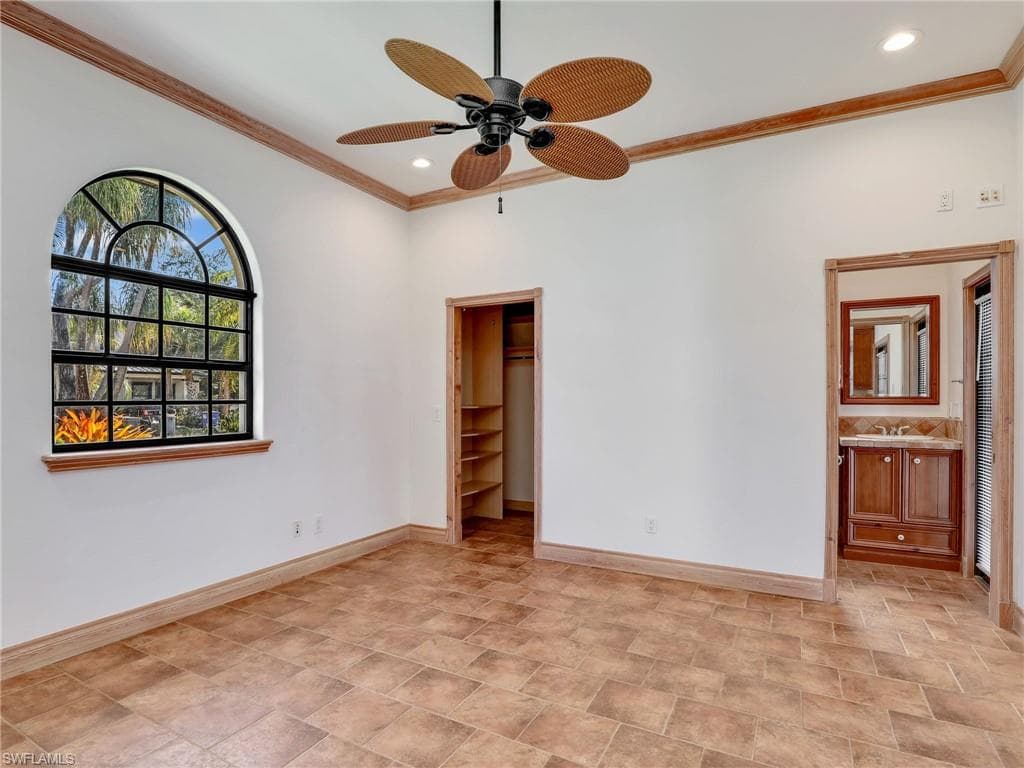 27338 Elwood Dr, Bonita Springs, FL 34135-32