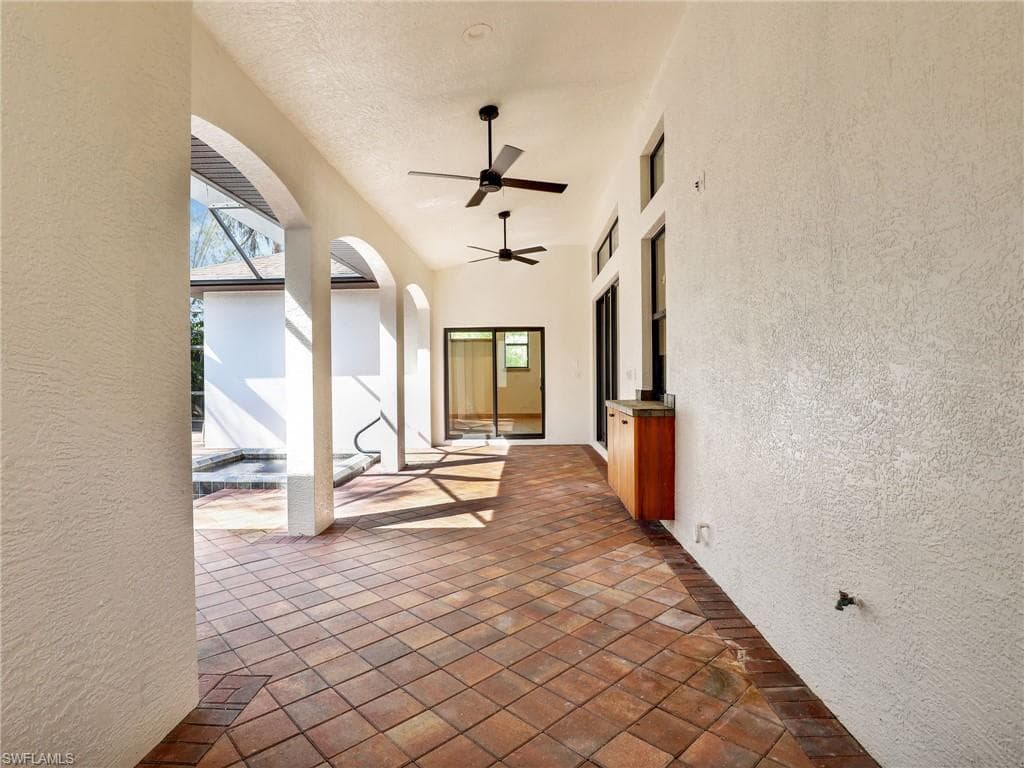 27338 Elwood Dr, Bonita Springs, FL 34135-7