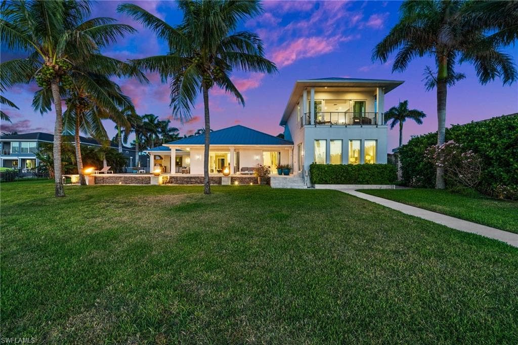 5625 Riverside Dr, Cape Coral, FL 33904-12