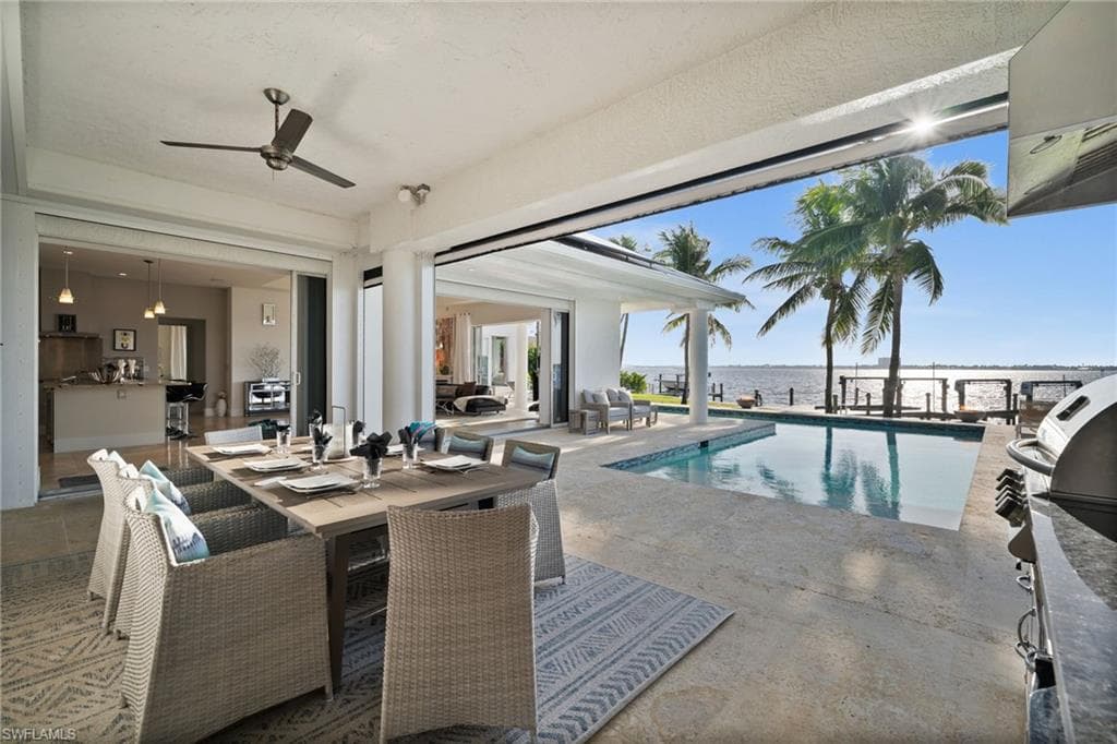 5625 Riverside Dr, Cape Coral, FL 33904-24