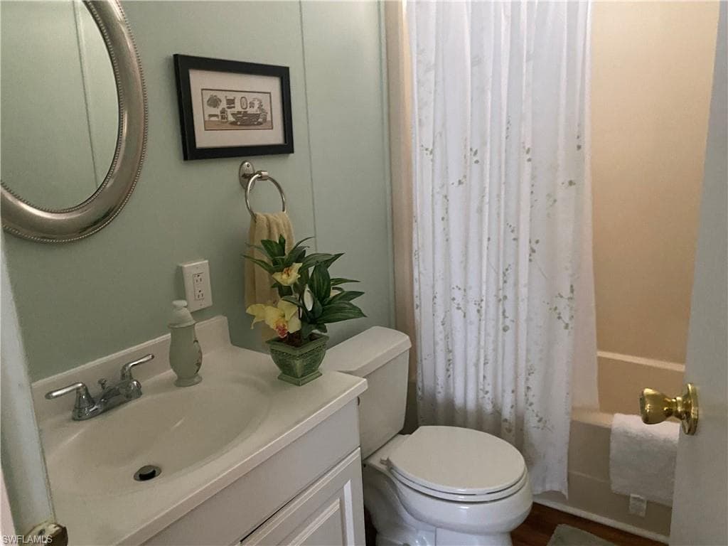 619 Charlemagne Blvd, Naples, FL 34112-20