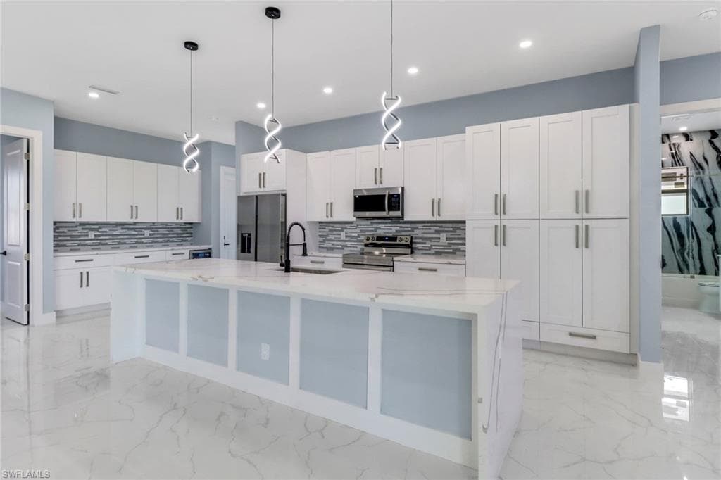 2223 Kismet Pkwy W, Cape Coral, FL 33993-11