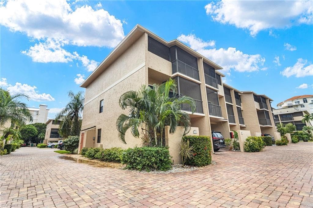 1123 Collier Blvd D103, Marco Island, FL 34145-28