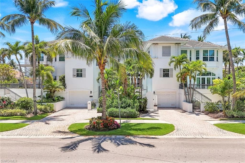 510 2nd St S 102, Naples, FL 34102-33