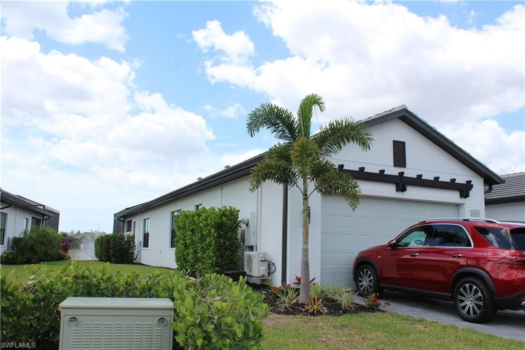 14605 Kingfisher Loop, Naples, FL 34120-3