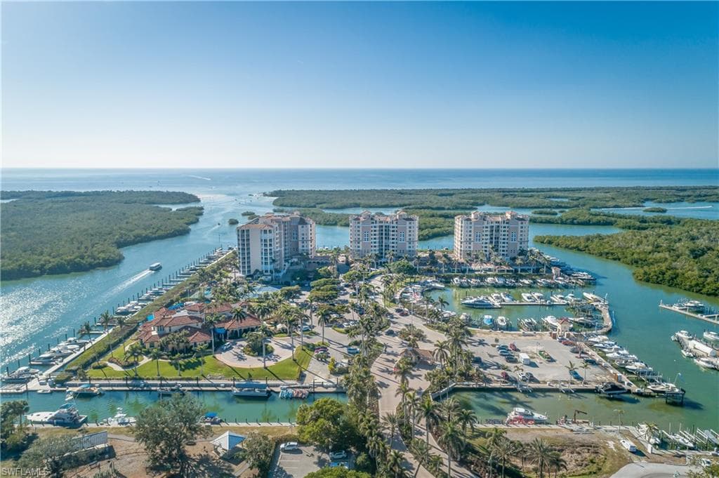 445 Dockside Dr A504, Naples, FL 34110-26