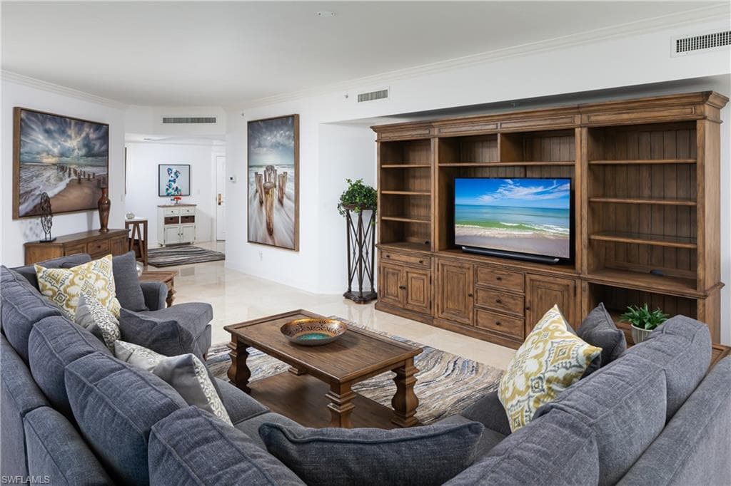 445 Dockside Dr A504, Naples, FL 34110-8