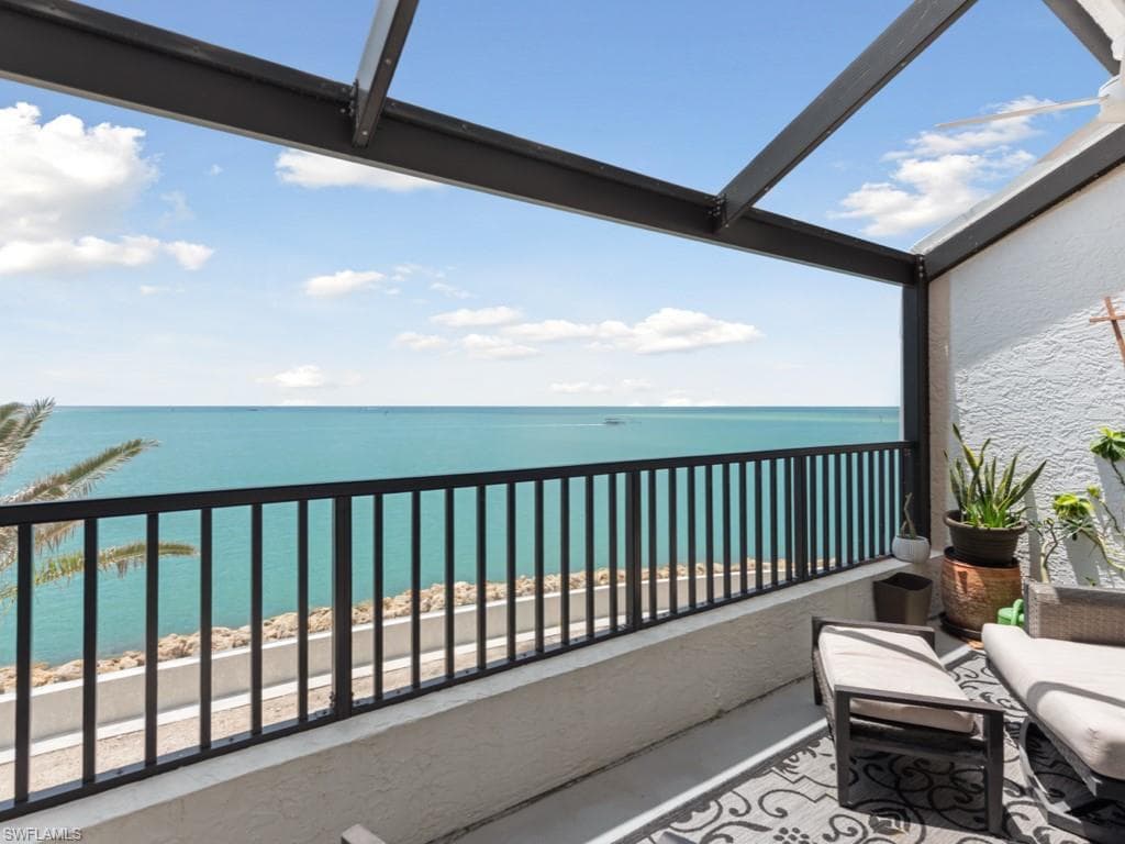 623 La Peninsula Blvd 623, Naples, FL 34113-9