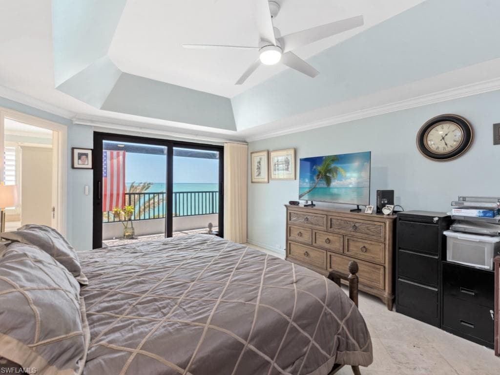 623 La Peninsula Blvd 623, Naples, FL 34113-17
