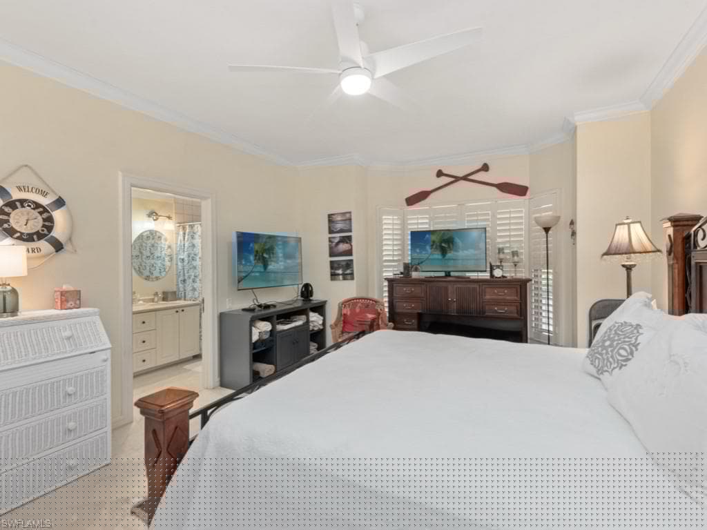 623 La Peninsula Blvd 623, Naples, FL 34113-21